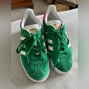 adidas Green and Pink Women's Sneakers